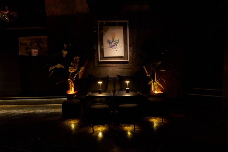 Soirée dans la boîte Sette VIP à Tokyo. Trouvez des promoteurs pour la liste des invités sur Clubbable