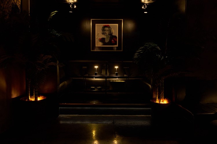 Soirée dans la boîte Sette VIP à Tokyo. Trouvez des promoteurs pour la liste des invités sur Clubbable