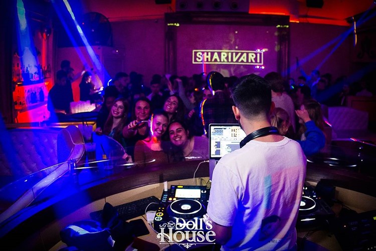 Shari Vari Playhouse club Rome dj mixing music crowd dancing dance floor party all night