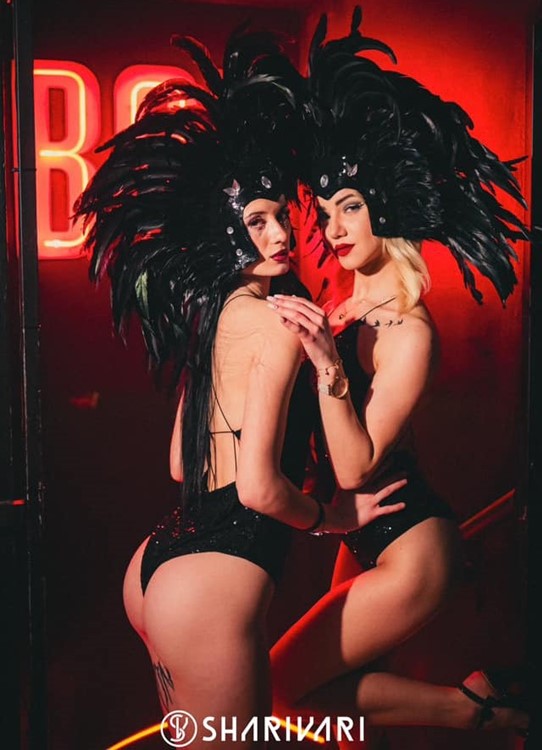 Sharivari, exotic dancers, black lingerie, feathers, costumes, event