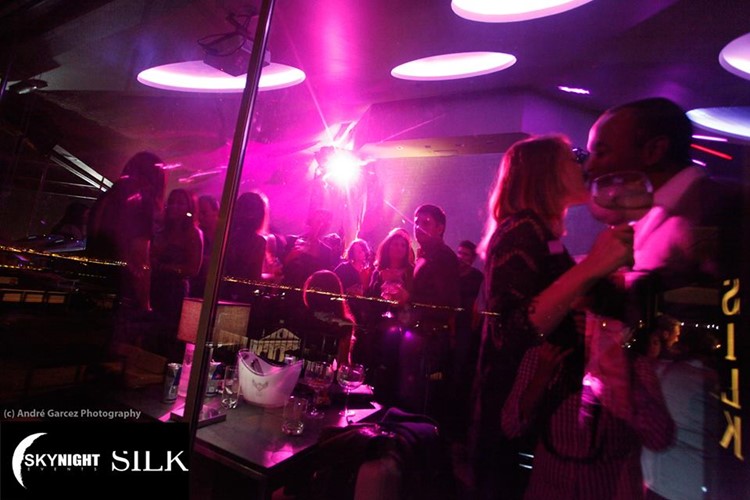 Silk Club nightclub Lisbon people having fun kissing dancing at party