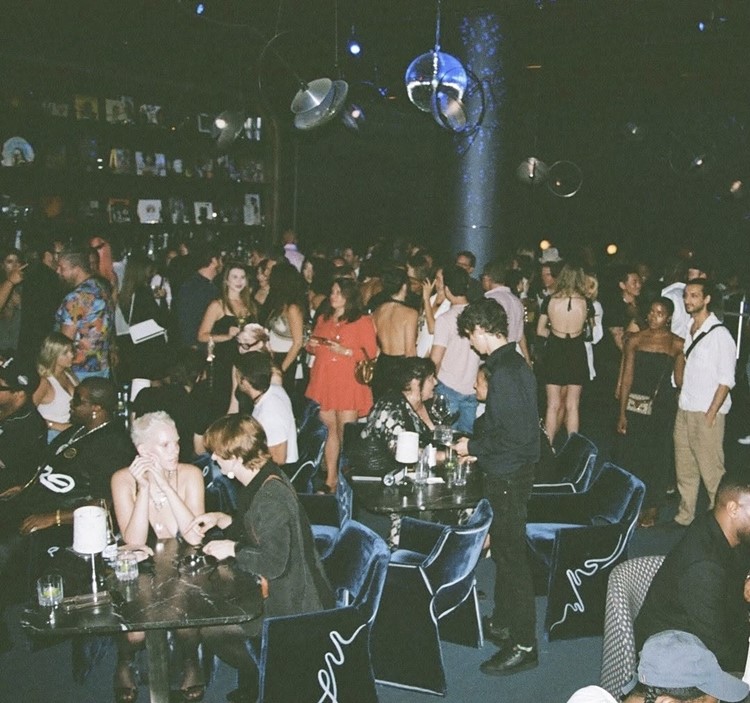 Вечеринка в Silver Lining VIP ночном клубе в New York. Найти промоутеров для списка гостей в Clubbable