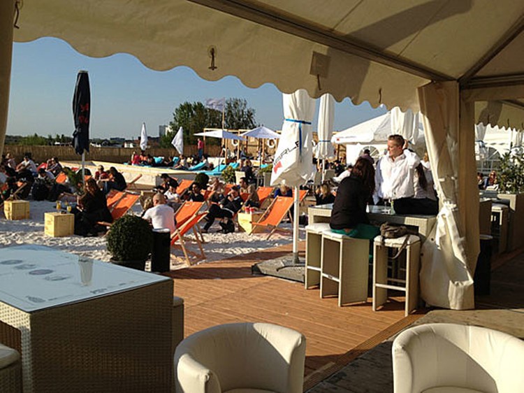Sky and Sand beachclub Hamburg corner view