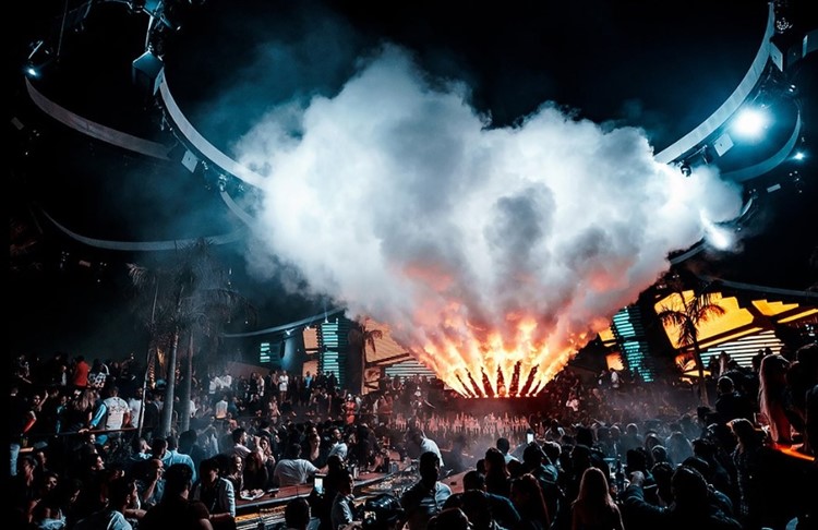 Sky 2.0 nightclub Dubai amazing view concert show best club