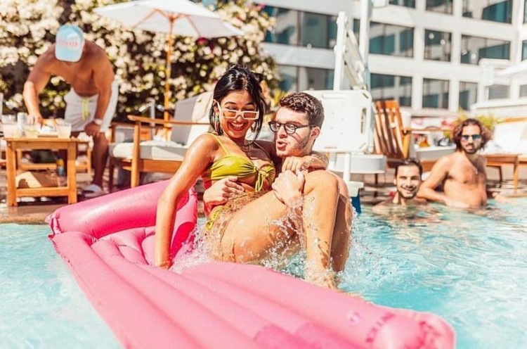 Soirée dans la boîte Skybar at Mondrian VIP à Los Angeles. Trouvez des promoteurs pour la liste des invités sur Clubbable