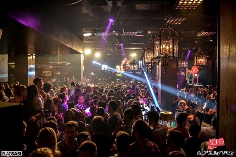 Solo Club nightclub Tel Aviv big crowd having fun dancing drinking party