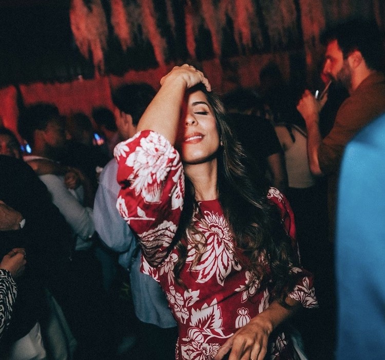 Party på Solum VIP nattklubb i Paris. Hitta promoters för gästlista i Clubbable