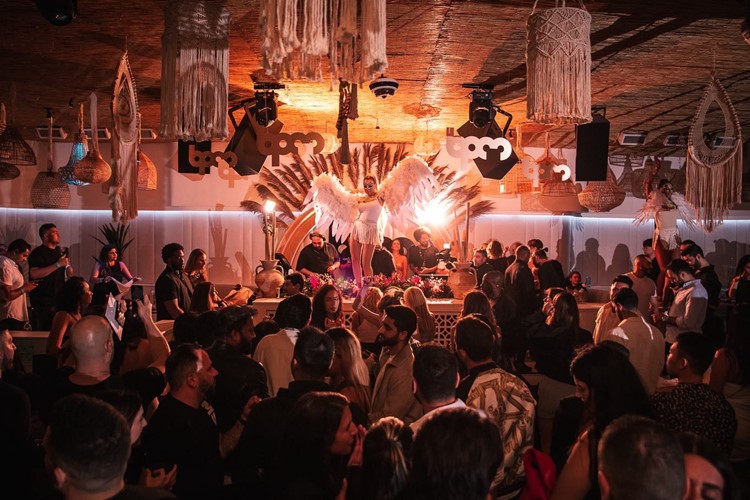 Soluna club Toronto live show dancers cabaret exotic