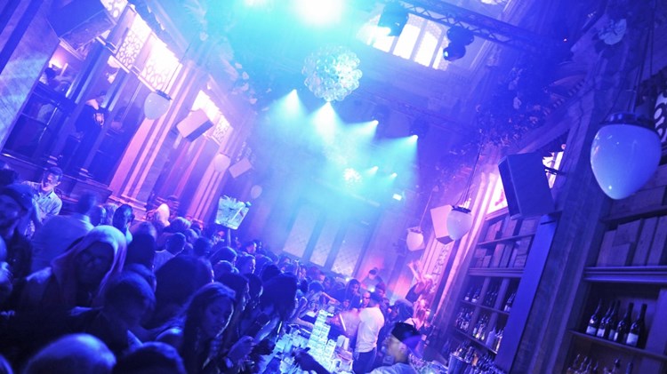 Soirée dans la boîte Sturecompagniet VIP à Stockholm. Trouvez des promoteurs pour la liste des invités sur Clubbable