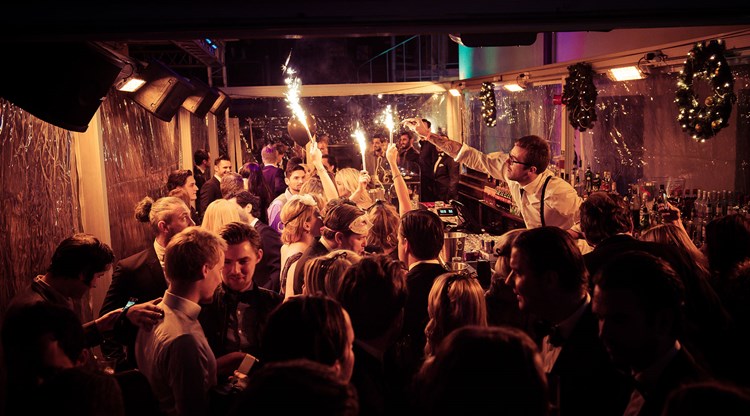 Soirée dans la boîte Sturecompagniet VIP à Stockholm. Trouvez des promoteurs pour la liste des invités sur Clubbable