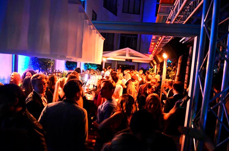 Soirée dans la boîte Sturecompagniet VIP à Stockholm. Trouvez des promoteurs pour la liste des invités sur Clubbable