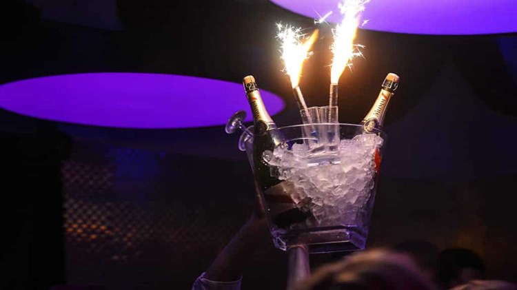 Party at Suite VIP nightclub in Stockholm. Find promoters for guest list in Clubbable
