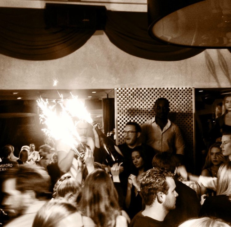 Party at Suite VIP nightclub in Stockholm. Find promoters for guest list in Clubbable