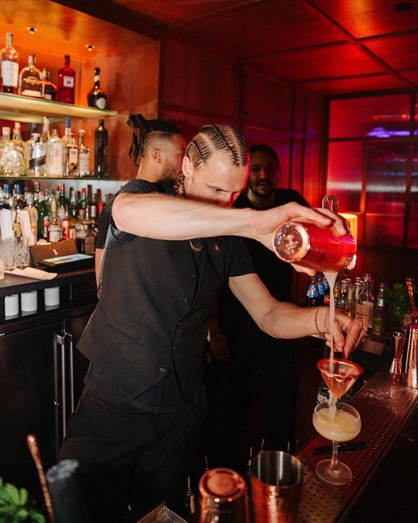 Sunset at Edition club LA drinks cocktails bottle service alcohol where to go out 