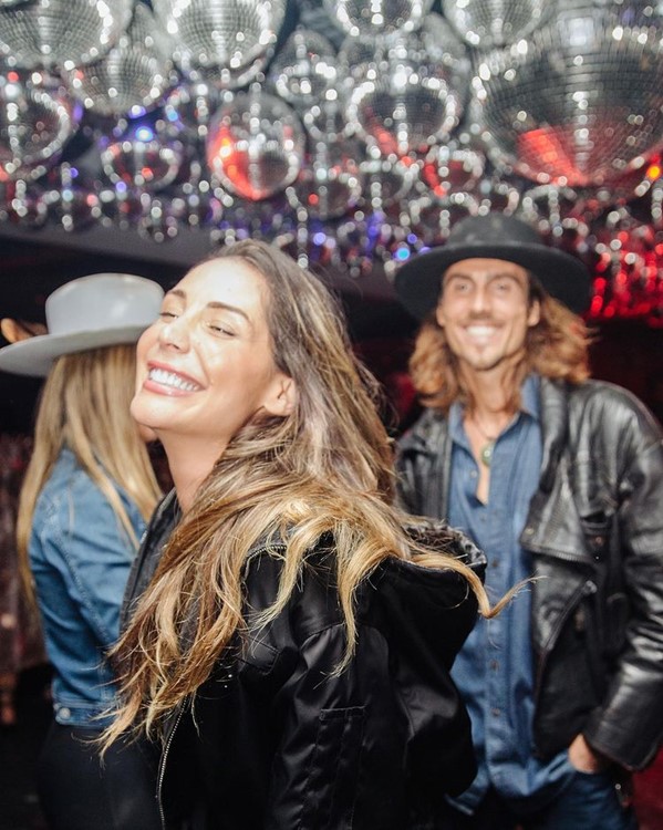 Sunset at Edition club LA book VIP table go out reserve celebrate 