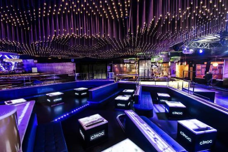 Party at Sutton VIP nightclub in Barcelona. Find promoters for guest list in Clubbable