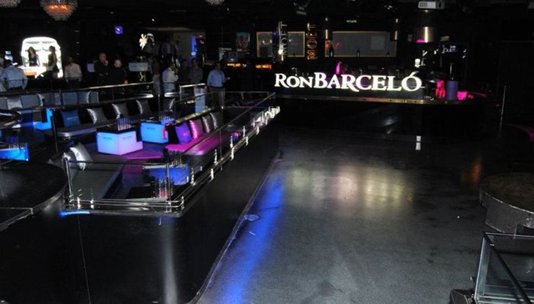 Party at Sutton VIP nightclub in Barcelona. Find promoters for guest list in Clubbable