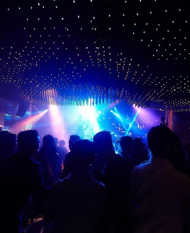 Sutton nightclub Barcelona crowd special lights concert