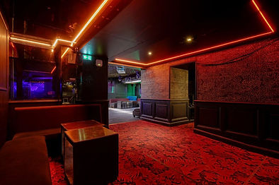 Party på Tape VIP nattklubb i Paris. Hitta promoters för gästlista i Clubbable