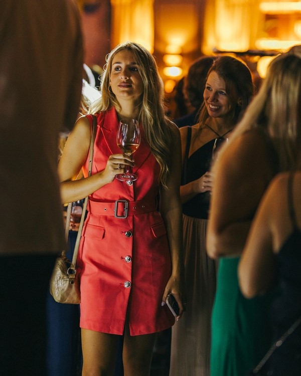 Tatel, girls having fun, clubbing, drinking, dancing, partying