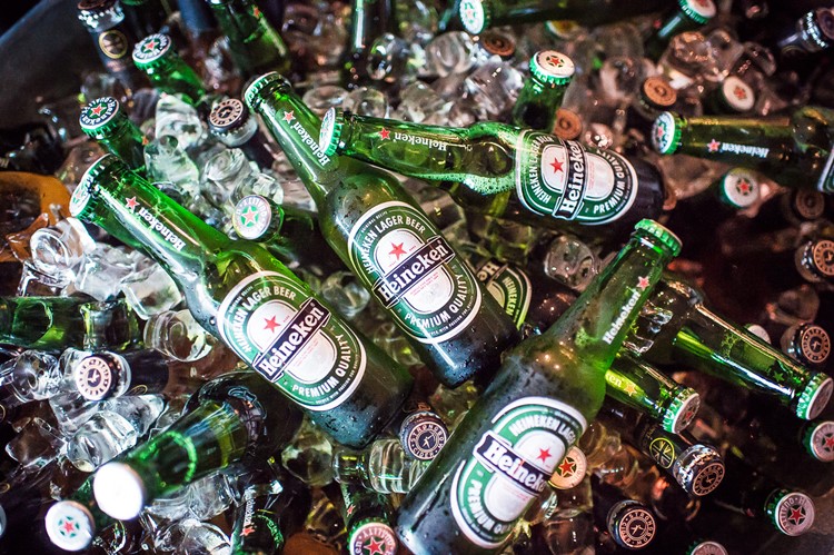 Soirée dans la boîte Teatteri VIP à Helsinki. Trouvez des promoteurs pour la liste des invités sur Clubbable