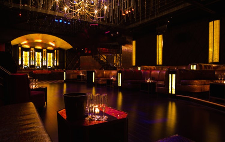 Party at The Argyle VIP nightclub in Los Angeles. Find promoters for guest list in Clubbable