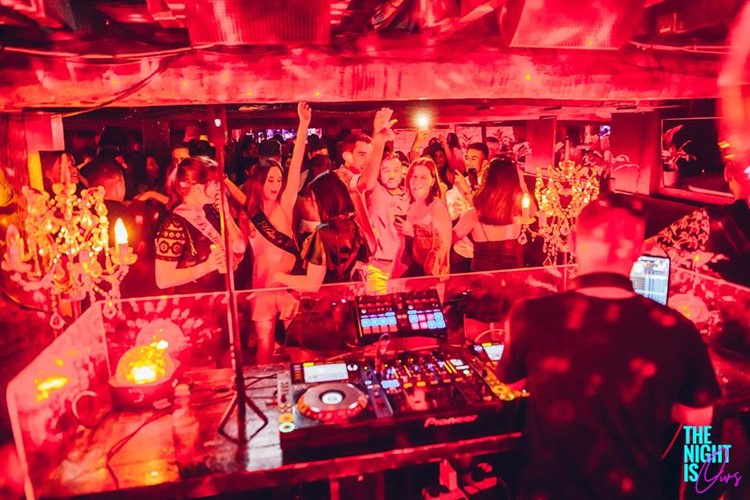 The Argyle nightclub Sydney people dance fun party