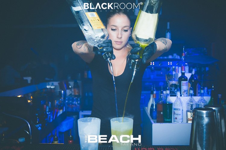 The Beach Club nightclub Milano party girl bartender drinking mixing alcohol drinks cocktails