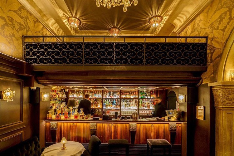 The Bistrologist club Paris bar view alcohol drinks