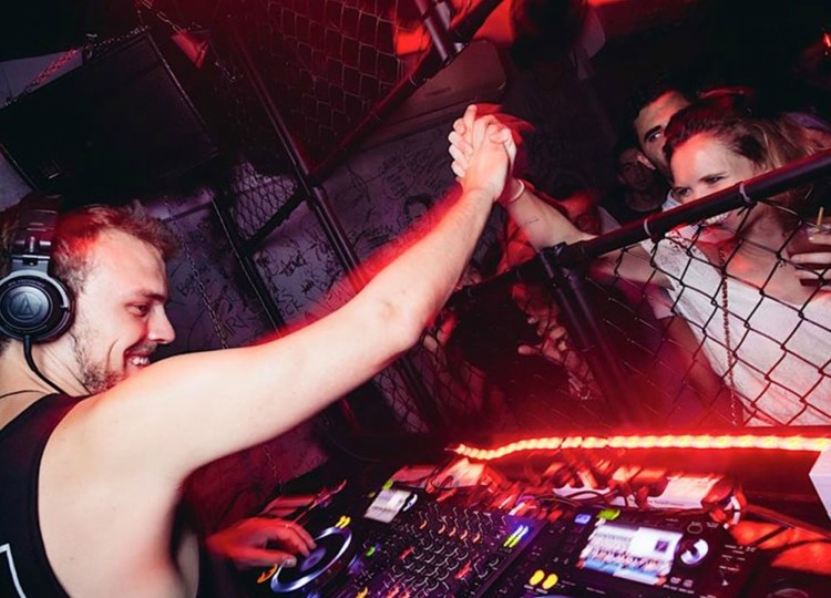 Party at The Council VIP nightclub in Singapore. Find promoters for guest list in Clubbable