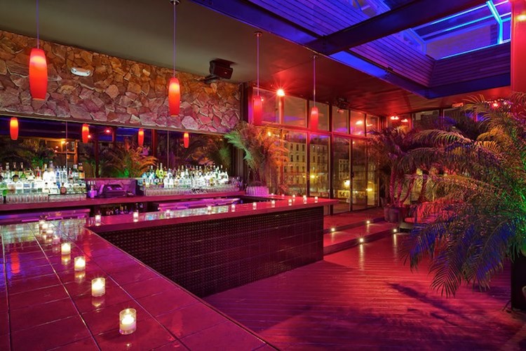 Party at The DL VIP nightclub in New York. Find promoters for guest list in Clubbable