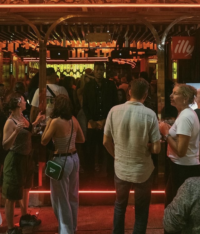 Soirée dans la boîte The Mansion VIP à Hong Kong. Trouvez des promoteurs pour la liste des invités sur Clubbable