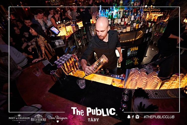 The Public Club nightclub Täby Stockholm drinks alcohol shots cocktail fun