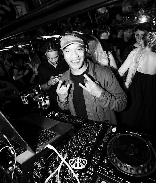 Party at The Rex Rooms VIP nightclub in London. Find promoters for guest list in Clubbable