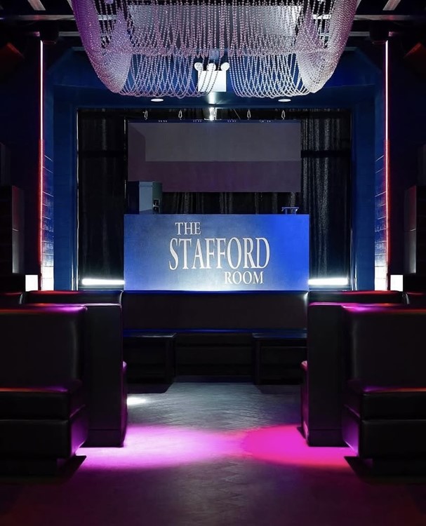 The Stafford Room Club/Discoteca New York