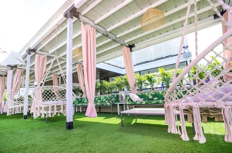 Party at The Summer Club VIP nightclub in New York. Find promoters for guest list in Clubbable