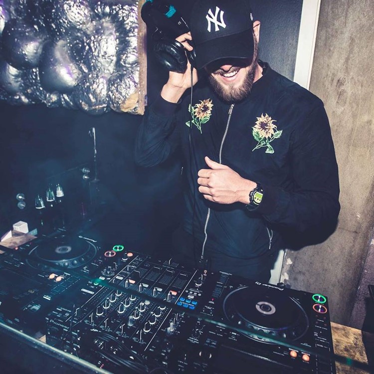 The Zoo Club nightclub Copenhagen dj mixing music party fun show