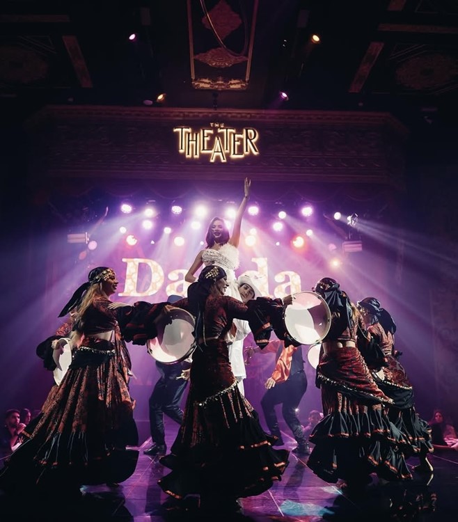 Soirée dans la boîte Theater VIP à Dubai. Trouvez des promoteurs pour la liste des invités sur Clubbable