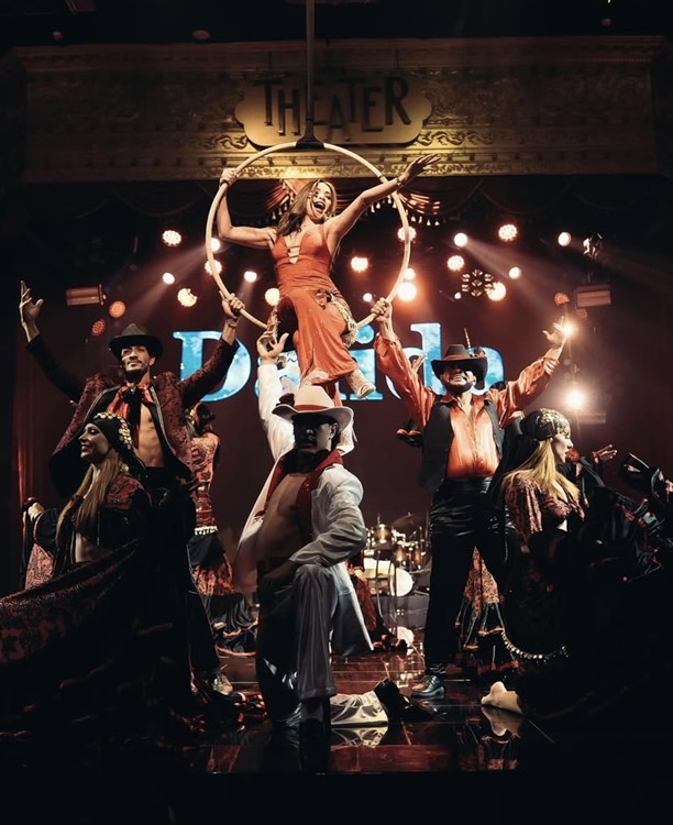 Soirée dans la boîte Theater VIP à Dubai. Trouvez des promoteurs pour la liste des invités sur Clubbable