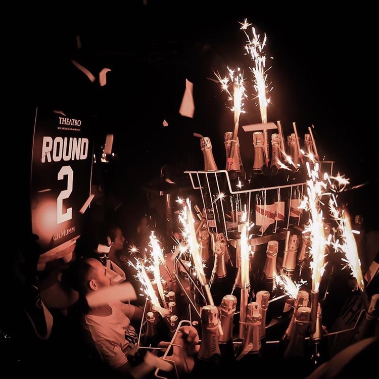 Theatro nightclub Marrakech table booking celebrate reserve luxury drinks champagne vodka show birthday