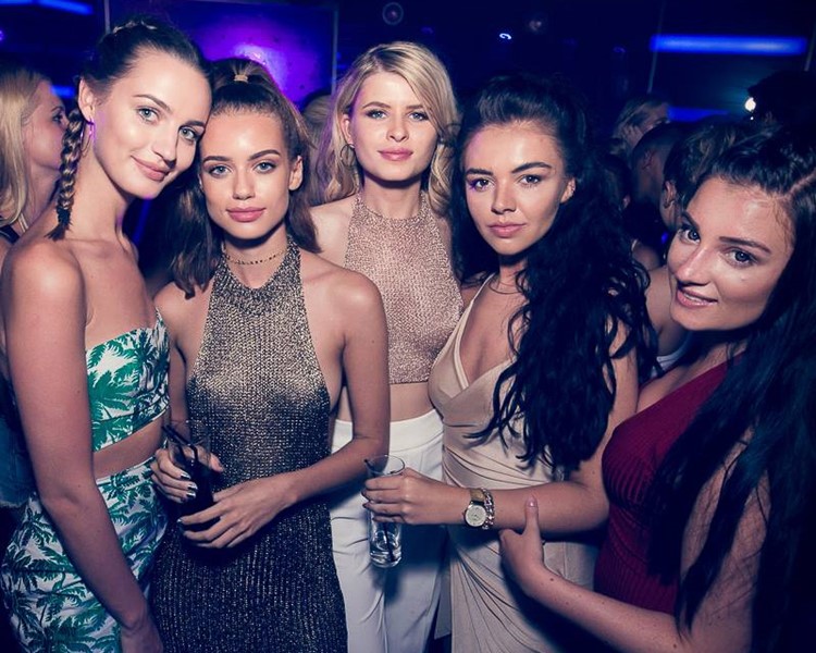 Tibu nightclub Marbella beautiful group of girls