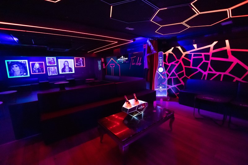 Tiffany's the club in Madrid nightclub birthday bachelor bachelorette celebrations special event fun