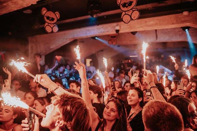 Toy Room nightclub Madrid indoor club fun bottle parade party 