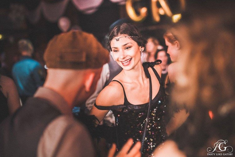 Tradgarn club nigthclub Gothenburg party sexy girl partying dancing pretty woman drinking