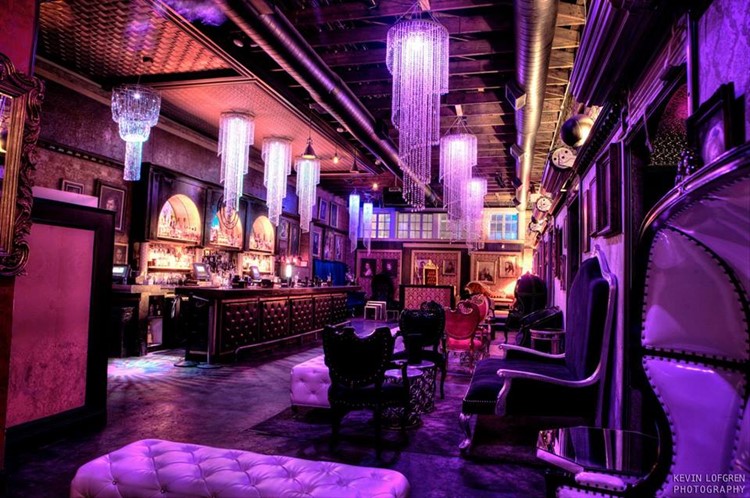 Truth and Alibi club de noapte Dallas