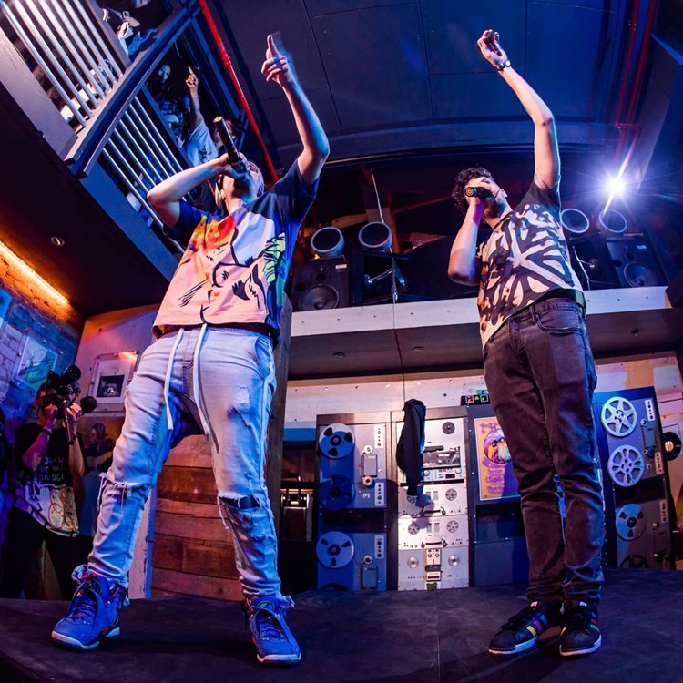 Turntable club NYC rap sing fun concert live show event