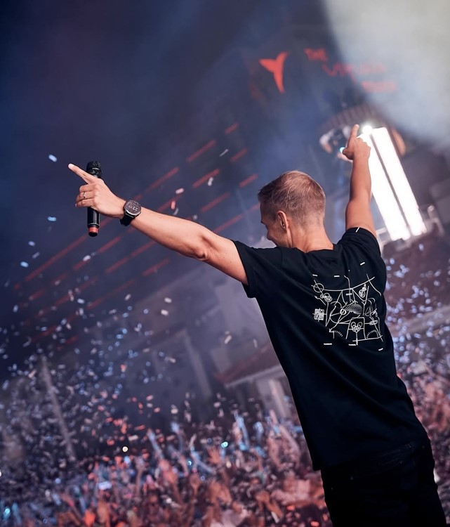 Soirée dans la boîte Ushuaïa Ibiza VIP à Ibiza. Trouvez des promoteurs pour la liste des invités sur Clubbable