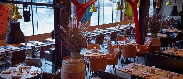 Party at Valenok VIP nightclub in Moscow. Find promoters for guest list in Clubbable