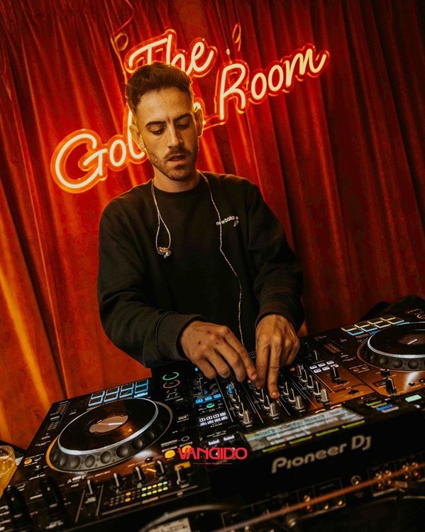 Vandido nightclub Madrid live dj music mix party dance all night