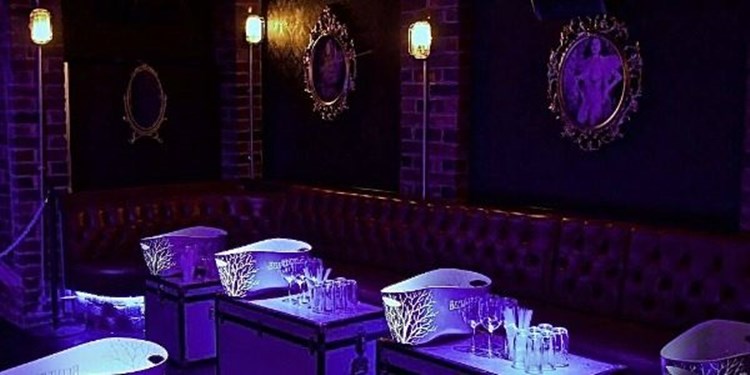 Party at Vaudeville VIP nightclub in London. Find promoters for guest list in Clubbable